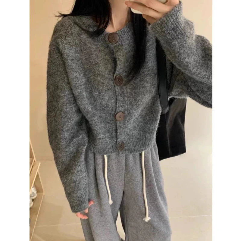 Winter New Loose Button Women's Cardigan Top Korean Soft Sweater Jacket Autumn Casual O-neck Long Sleeved Knitted Cardigan