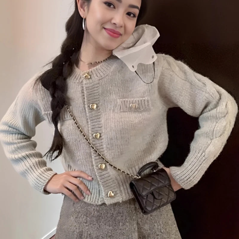 2025 Sweet Love Buckle Crew Neck Sweater New Autumn/Winter Women's Knitwear Casual Loose Short Knitted Cardigan Jacket